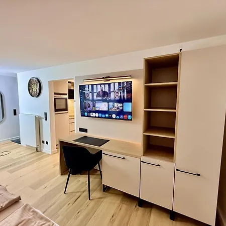 Hubertus Mit Klima, überdachter Terrasse&parkplatz Apartamento